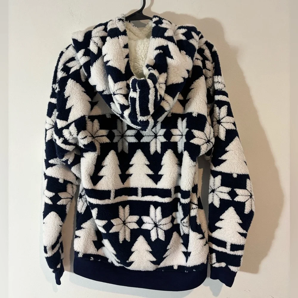 Vera Bradley Jacquard Fleece Hoodie Pant Set Navy White Nordic Forest Pajamas